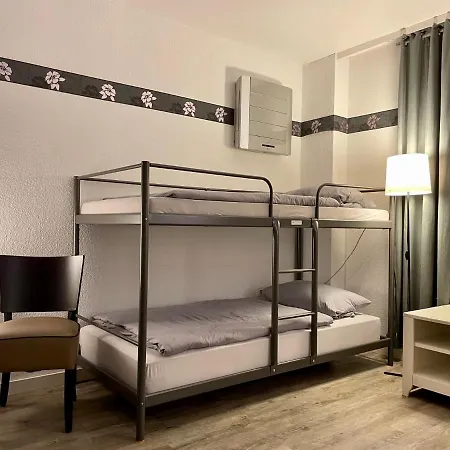 Winwin Im Westen Hostal *